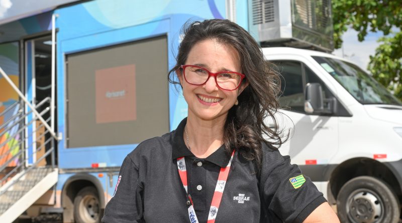 Analista de microrregião do Sebrae Goiás, Cinely Carlotto: Caravana Empreender disponibiliza uma estrutura para atender empresários e pessoas que ainda pretendem iniciar um negócio