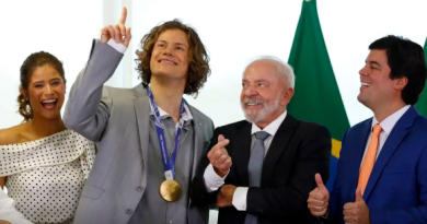 Lula recebe Lucas Pinheiro, medalha de ouro nos Jogos de Inverno
