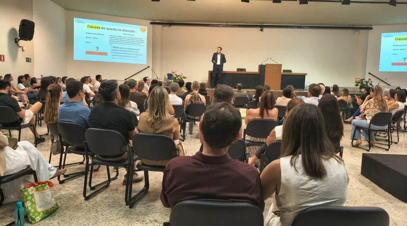 Goiânia recebe palestras e cursos gratuitos para pais sobre os desafios da adolescência 1