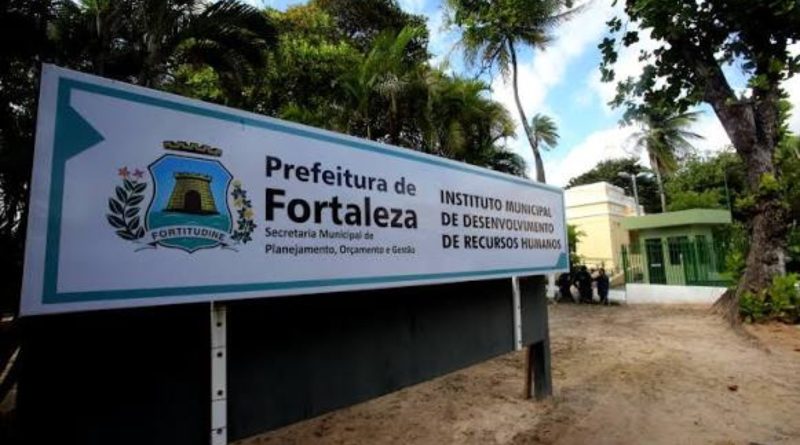 Prefeitura de Fortaleza lança capacitação linguística gratuita voltada a mulheres motoristas para a Copa de 2027