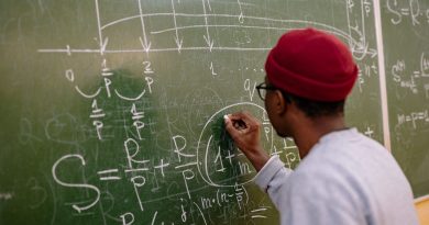 Os dados revelaram avanços relacionados à superação das desigualdades étnico-raciais e no enfrentamento ao racismo nos ambientes de ensino.