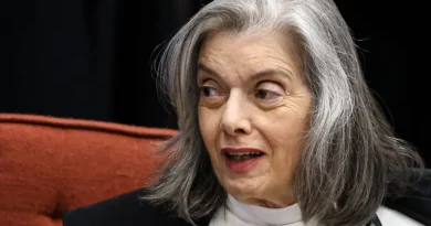 Ministra Cármen Lúcia abre Semana do Conhecimento da UFMT em Cuiabá com foco em ciência e democracia