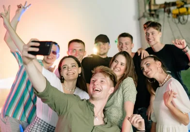A Arquidiocese de Manaus, por meio do Setor Juventude, realizará, neste sábado, dia 31 de outubro de 2026, o Dia Nacional da Juventude.