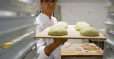 Dia do Pão: empresário brasiliense transforma sonho de infância em padaria artesanal em Brasília, setor de panificação fatura R$ 164,12