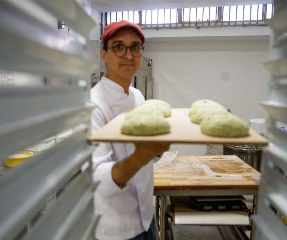 Dia do Pão: empresário brasiliense transforma sonho de infância em padaria artesanal em Brasília, setor de panificação fatura R$ 164,12
