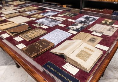 A escritora Júlia Lopes de Almeida é homenageada em exposição itinerante nas bibliotecas municipais José de Alencar e Marques Rebelo, com entrada franca