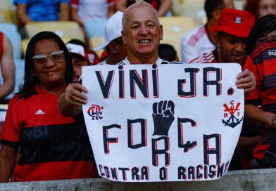 Como funciona a “Lei Vini Jr.” na Copa 2026, com as primeiras expulsões e por que a UEFA ainda não aderiu.