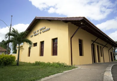 Oficina gratuita “Desvendando os Editais da PNAB Campos” orienta agentes culturais sobre inscrições na plataforma Cult Editais nesta quarta (28/10), das 18h às 20h, na Casa de Cultura José Cândido de Carvalho, em Goitacazes.