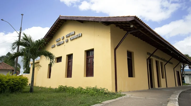 Oficina gratuita “Desvendando os Editais da PNAB Campos” orienta agentes culturais sobre inscrições na plataforma Cult Editais nesta quarta (28/10), das 18h às 20h, na Casa de Cultura José Cândido de Carvalho, em Goitacazes.