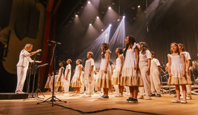 Centro Histórico de Vitória recebe temporada cultural com comédia, teatro e recitais